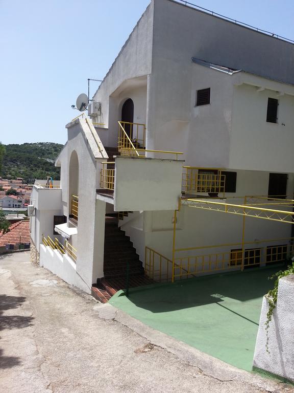 Apartments Jelic Tisno Exterior photo